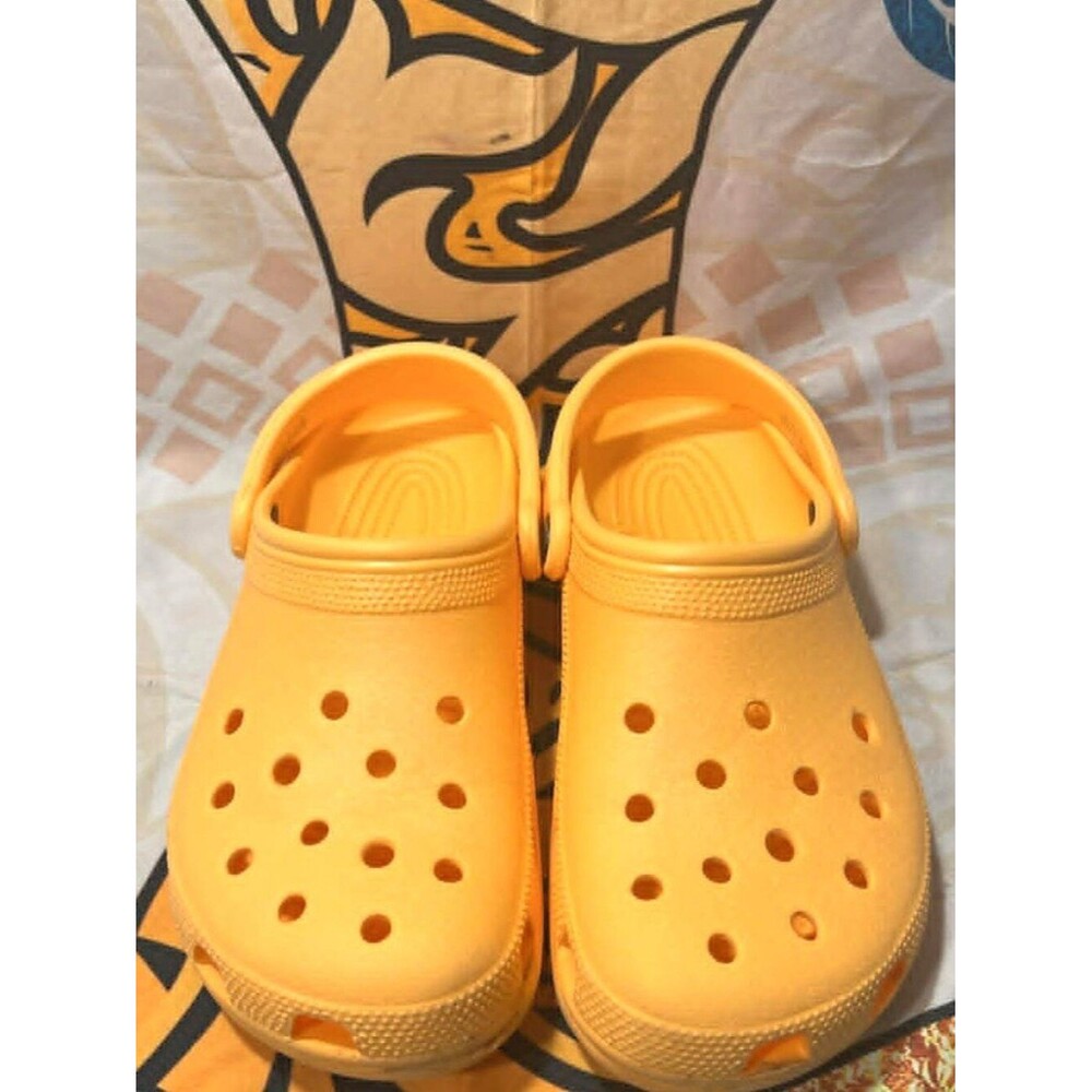 Peach Crocs Classic Clogs • Size M7/W9 • Pre‑Loved